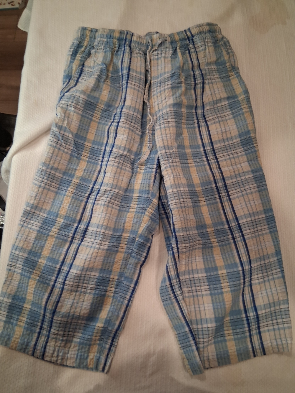 Womens Light Blue & Cream Plaid Capri Pants